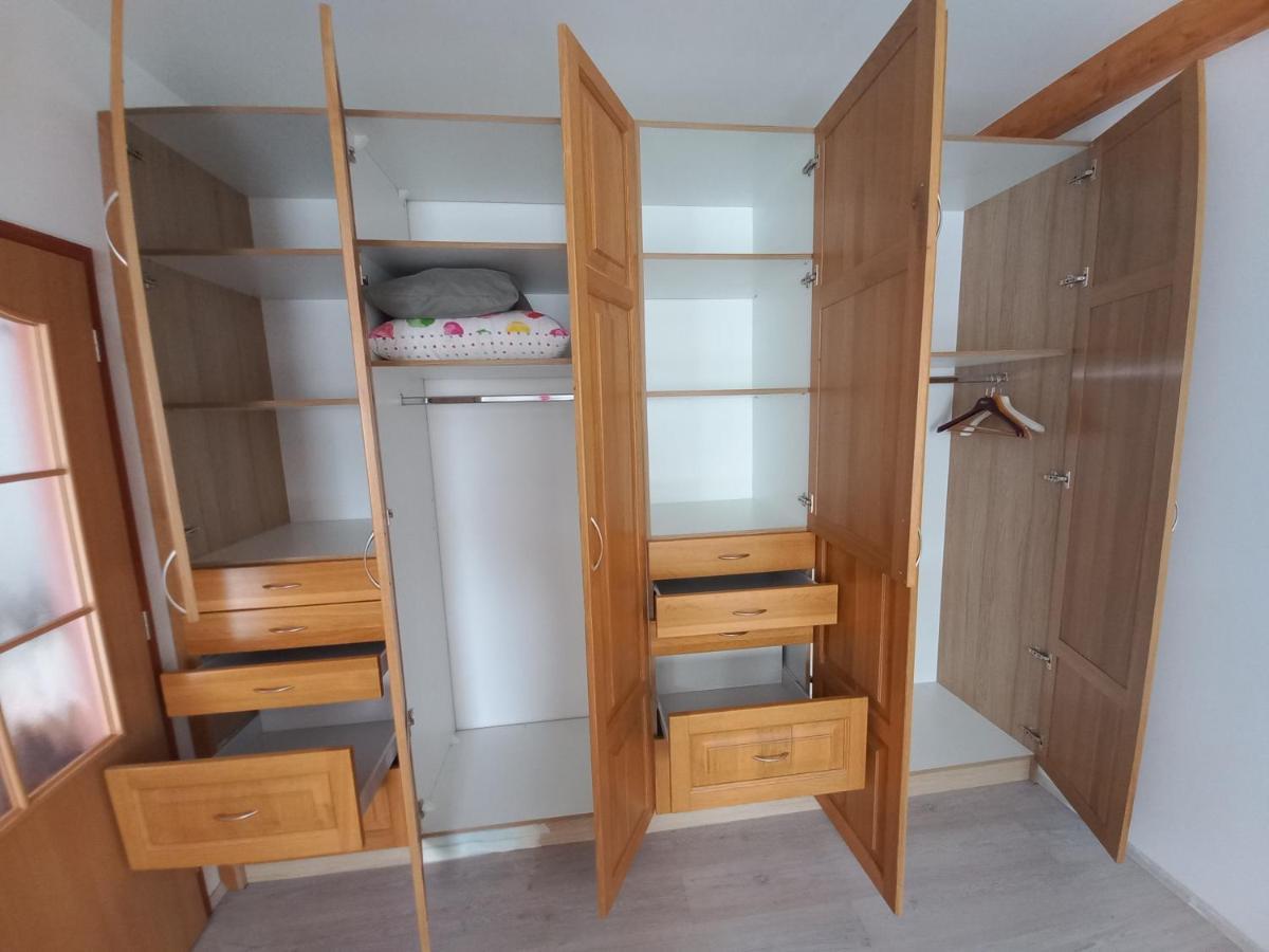 Apartmany Kocanda Jesenice  Buitenkant foto